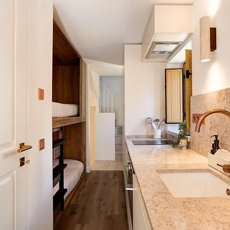 Castle View Duplex - Graca Design